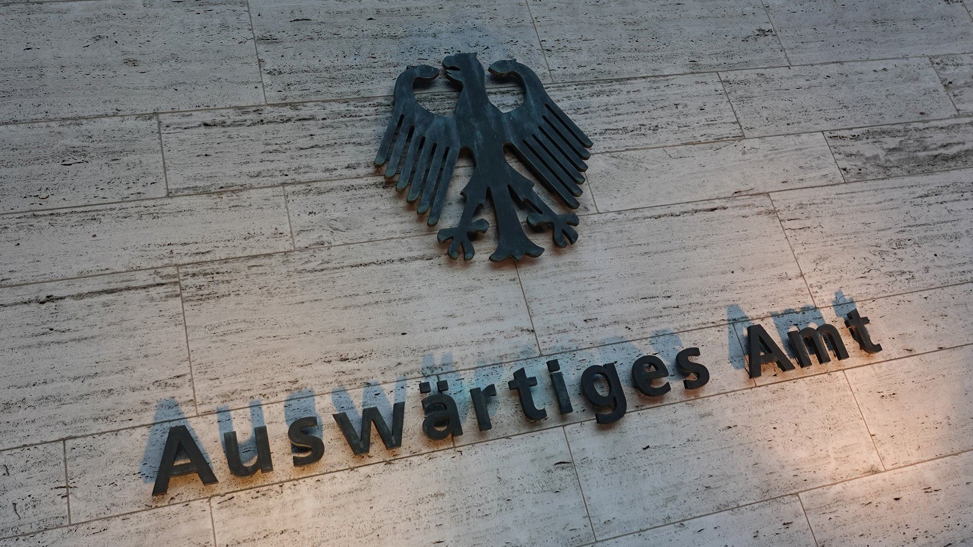 В Германии заявили о контактах с Россией по вопросу штатов диппредставительств