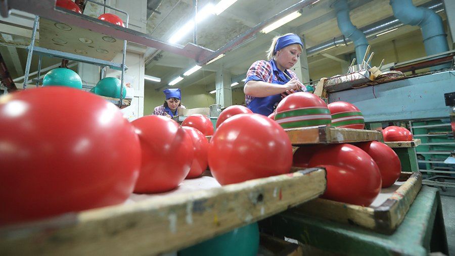 В РФ построят пять заводов детских товаров
