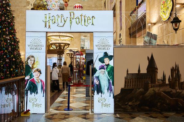  В столице открылся поп-ап-магазин франшизы о Гарри Поттере 