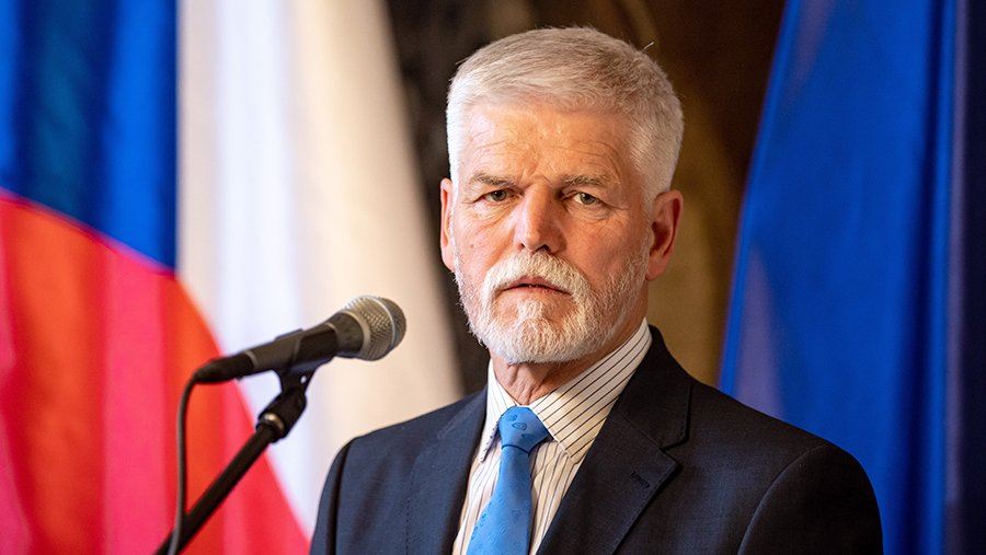 Президент Чехии призвал Киев не спешить с контрнаступлением