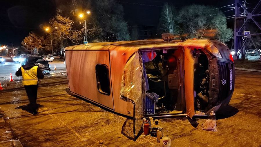 В Благовещенске 13 человек пострадали в ДТП с автобусом